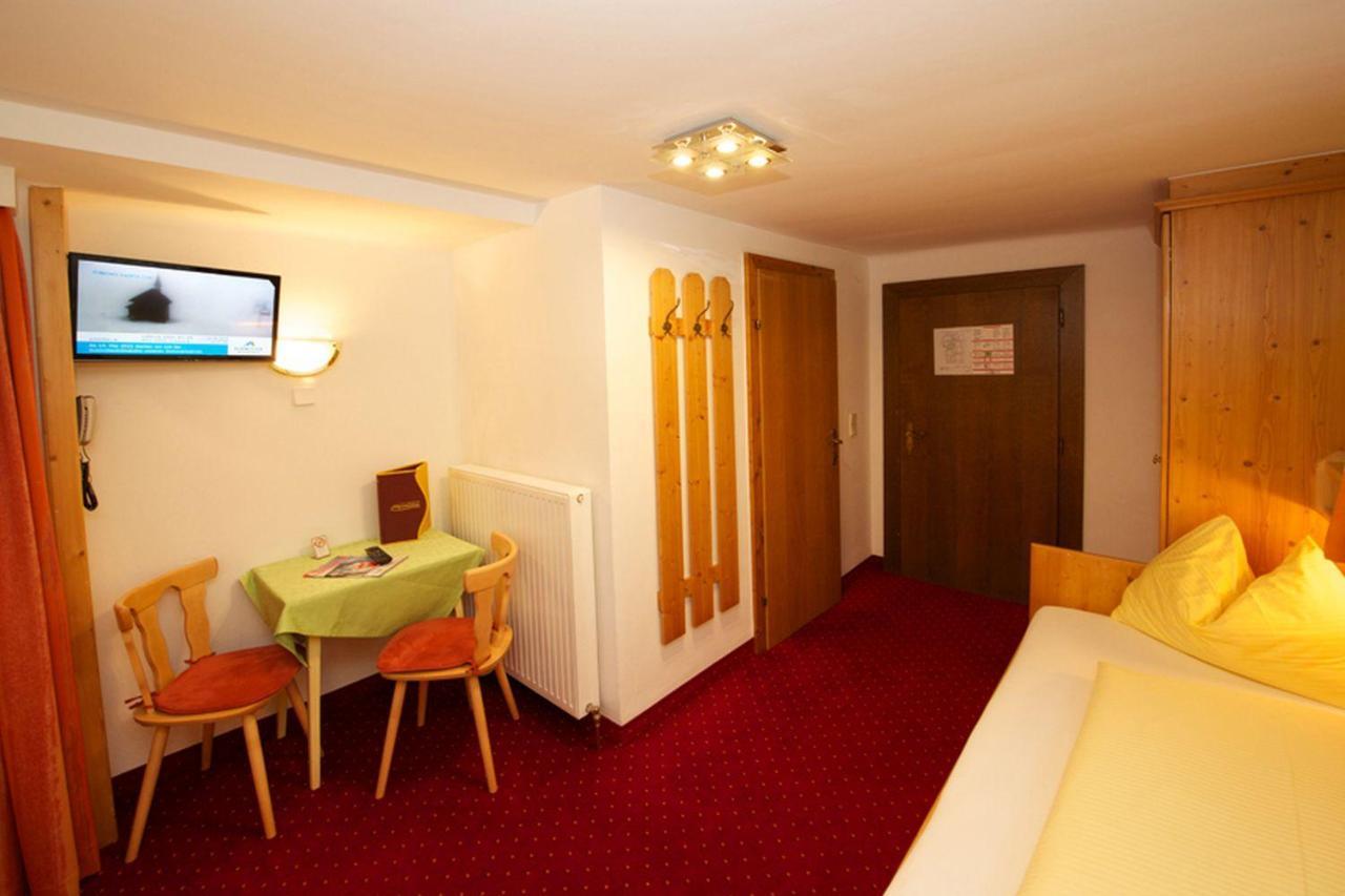 Pension Alpenrose Zell am See Bagian luar foto