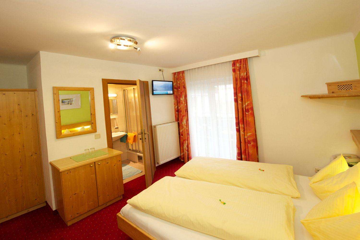 Pension Alpenrose Zell am See Bagian luar foto